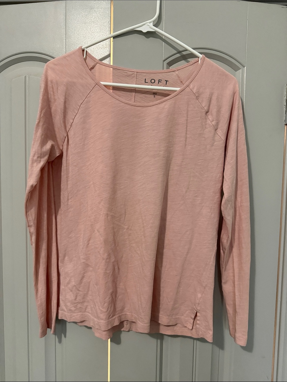 Light Pink Women’s Long-Sleeve Top